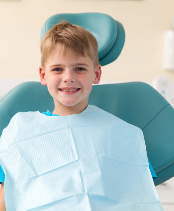 Little girl at dentist during consultation for HealthyStart